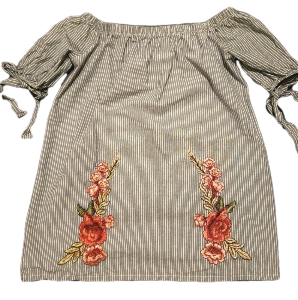 100% Cotton Floral Applique Blue White Stripe Off Shoulder Tie Small Shirt